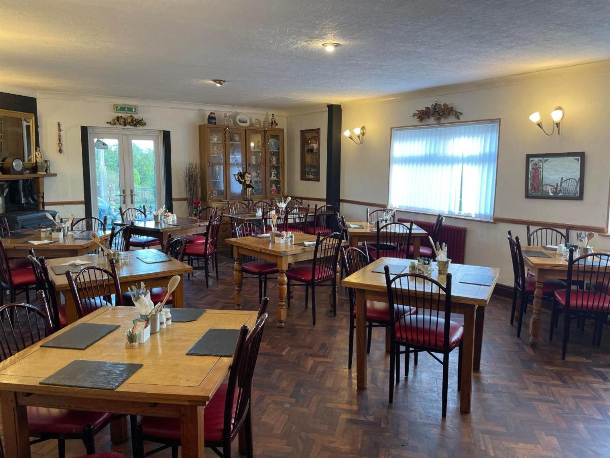 Prince Of Wales Inn Rhymney Buitenkant foto