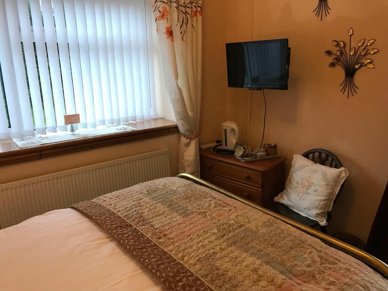 Prince Of Wales Inn Rhymney Buitenkant foto