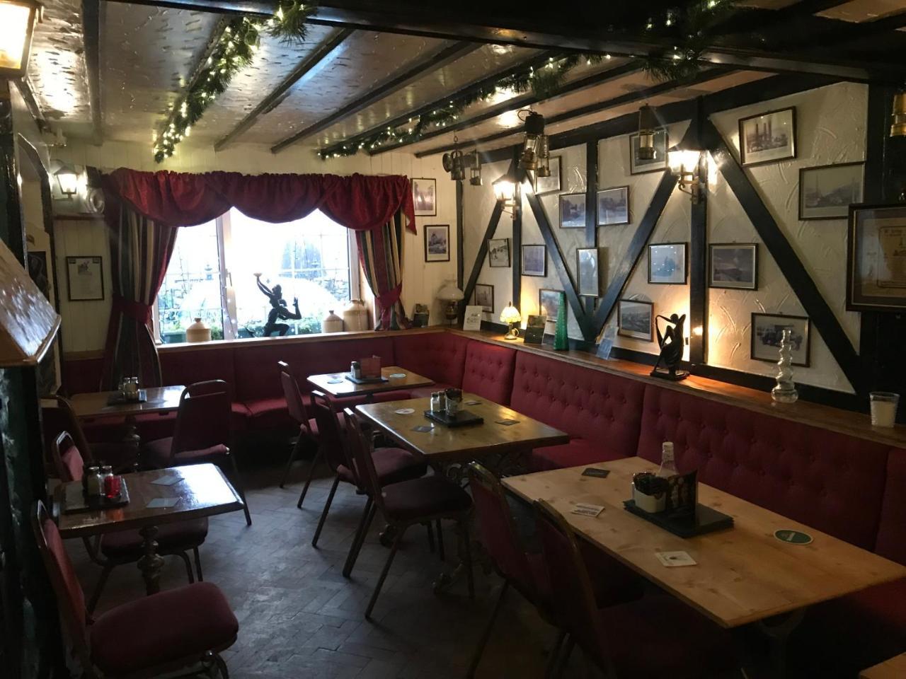 Prince Of Wales Inn Rhymney Buitenkant foto